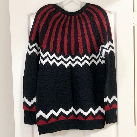 NWT - Gap Women’s Soft Dressy Navy Blue, Red, and White L/S Crewneck Sweater - L - Picture 8 of 14